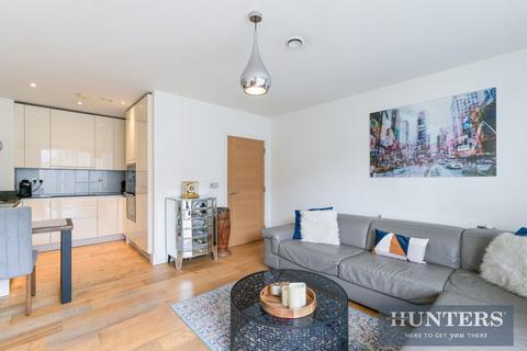 1 bedroom flat for sale, Durham Wharf Drive, Brentford, TW8 8FH
