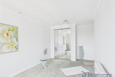1 bedroom flat for sale, Riverbourne Court, Bell Road, Sittingbourne, Kent, ME10 4DL