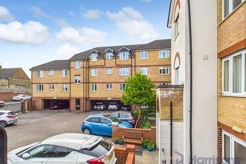 1 bedroom flat for sale, Riverbourne Court, Bell Road, Sittingbourne, Kent, ME10 4DL