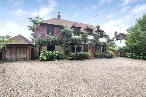 Freshfields Chalk Lane, East Horsley, Leatherhead, KT24 6TH