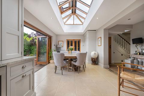Freshfields Chalk Lane, East Horsley, Leatherhead, KT24 6TH