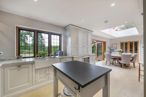 Freshfields Chalk Lane, East Horsley, Leatherhead, KT24 6TH