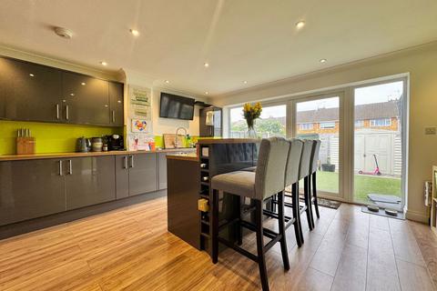 3 bedroom terraced house for sale, Sywell Road, Coleview, Swindon, SN3 4BG