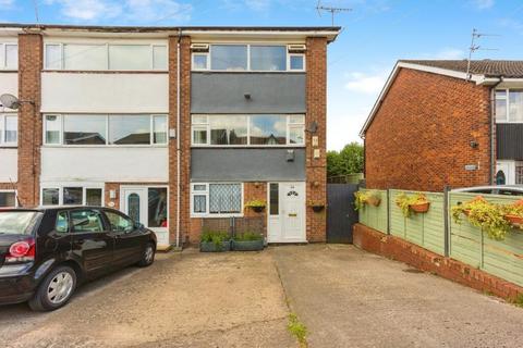 3 bedroom end of terrace house for sale, Rostrevor Road, Stockport SK3