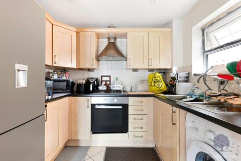 Flat 4, 54 Yenston Close, Morden, SM4 6FD