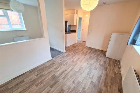 Studio to rent, Thorneycroft Lane, Wolverhampton, WV10 0NF