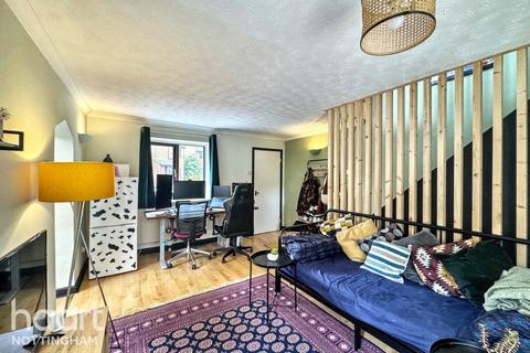 1 bedroom semi-detached house for sale, Meadow Close, Nottingham