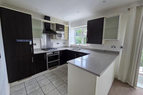 undefined, Kenley CR8
