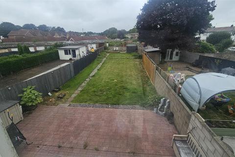 8 Bacton Road, Cardiff, CF14 2PN