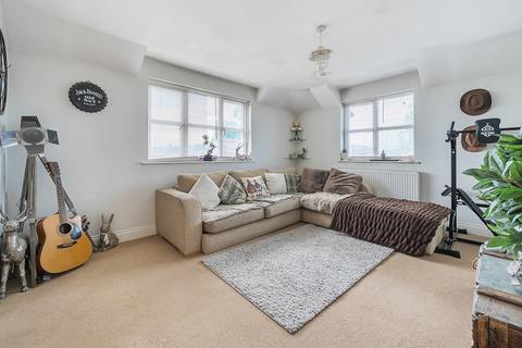 1 bedroom flat for sale, Strawberry Green, Hampshire PO2