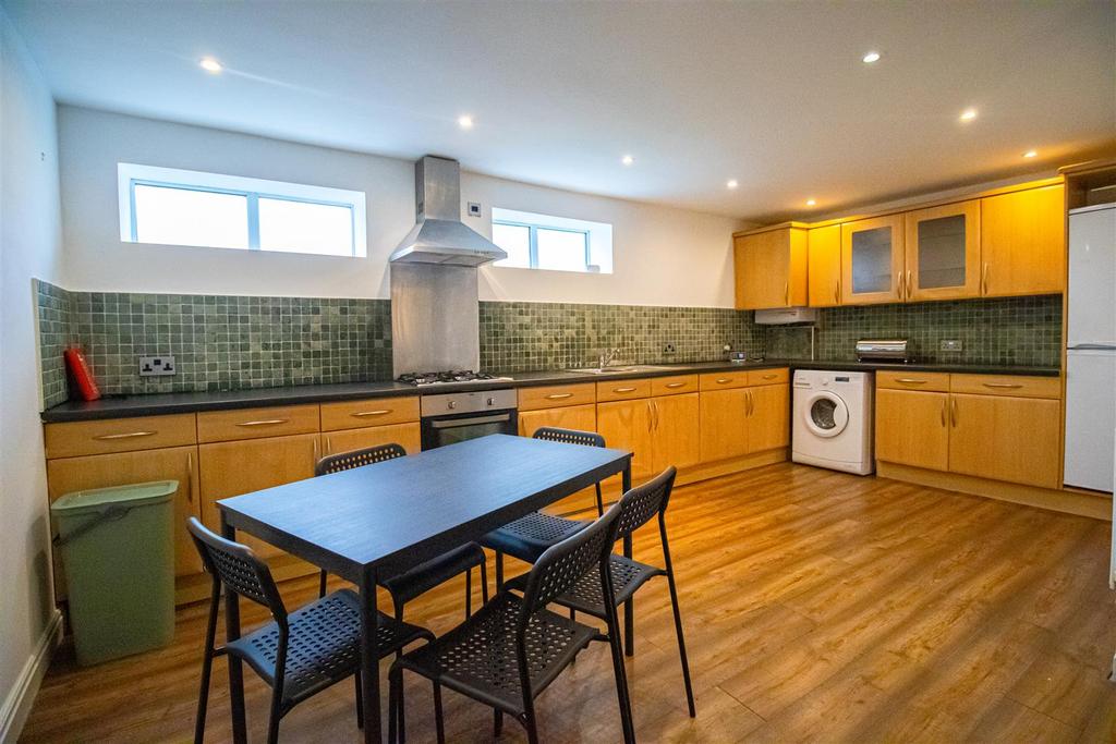 Reception / Kitchen