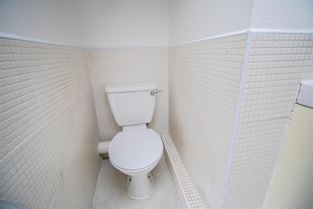 Bedroom 4 En-Suite Bathroom