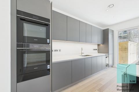3 bedroom townhouse to rent, Appleton Way, Cambridge CB3