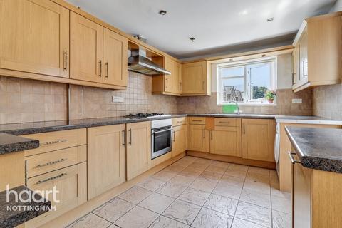 3 bedroom terraced house for sale, Colwick Road, Nottingham