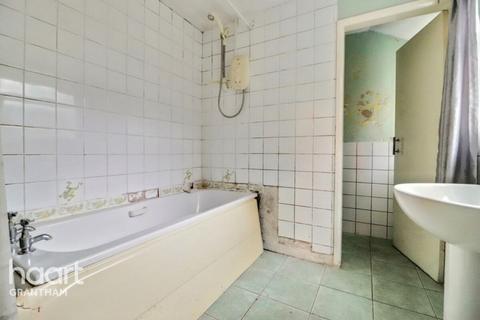 3 bedroom terraced house for sale, Redcross Street, Grantham