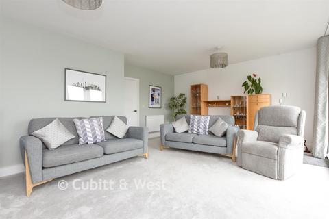 4 bedroom semi-detached house for sale, Eastfield Road, Redhill, Surrey