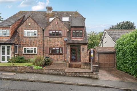 Darcy Close, Coulsdon CR5