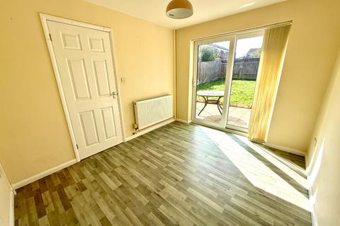 12 Arnull Crescent, Daventry, NN11 9AY