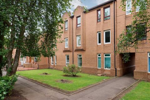 1 bedroom ground floor flat for sale, Flat 0/2, 5 Abercromby Drive, Glasgow, G40 2HW