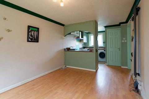 1 bedroom ground floor flat for sale, Flat 0/2, 5 Abercromby Drive, Glasgow, G40 2HW