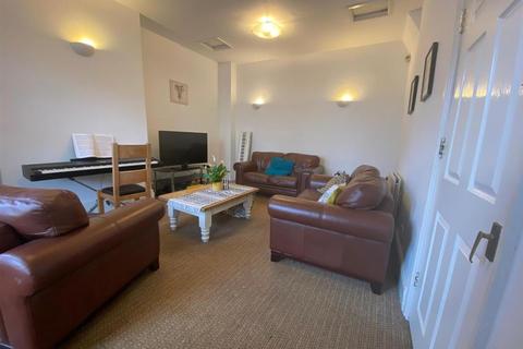 4 bedroom end of terrace house for sale, Windsor Road, Manchester
