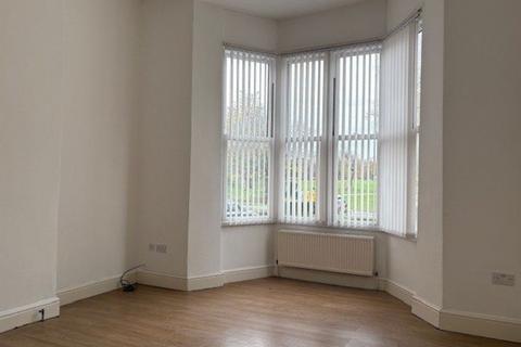 undefined, Flat B, 2 Pearson Park, Hull, HU5 2SY