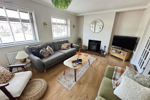 4 bedroom end of terrace house for sale, High Street, Heol-y-cyw, Bridgend County. CF35 6HR