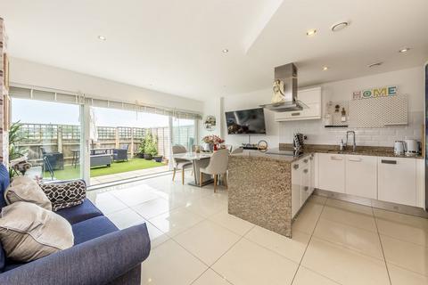 undefined, Greenview Drive, Raynes Park SW20