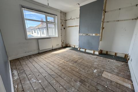 6 Buckley Crescent, Thornton-cleveleys, FY5 1RH