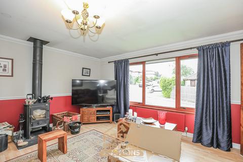 19 Grahams Avenue, Lochwinnoch, PA12 4EG