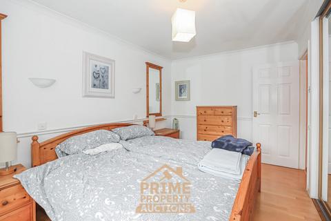 19 Grahams Avenue, Lochwinnoch, PA12 4EG