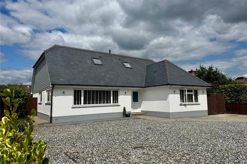 Cowper Avenue, New Milton, Hampshire, BH25