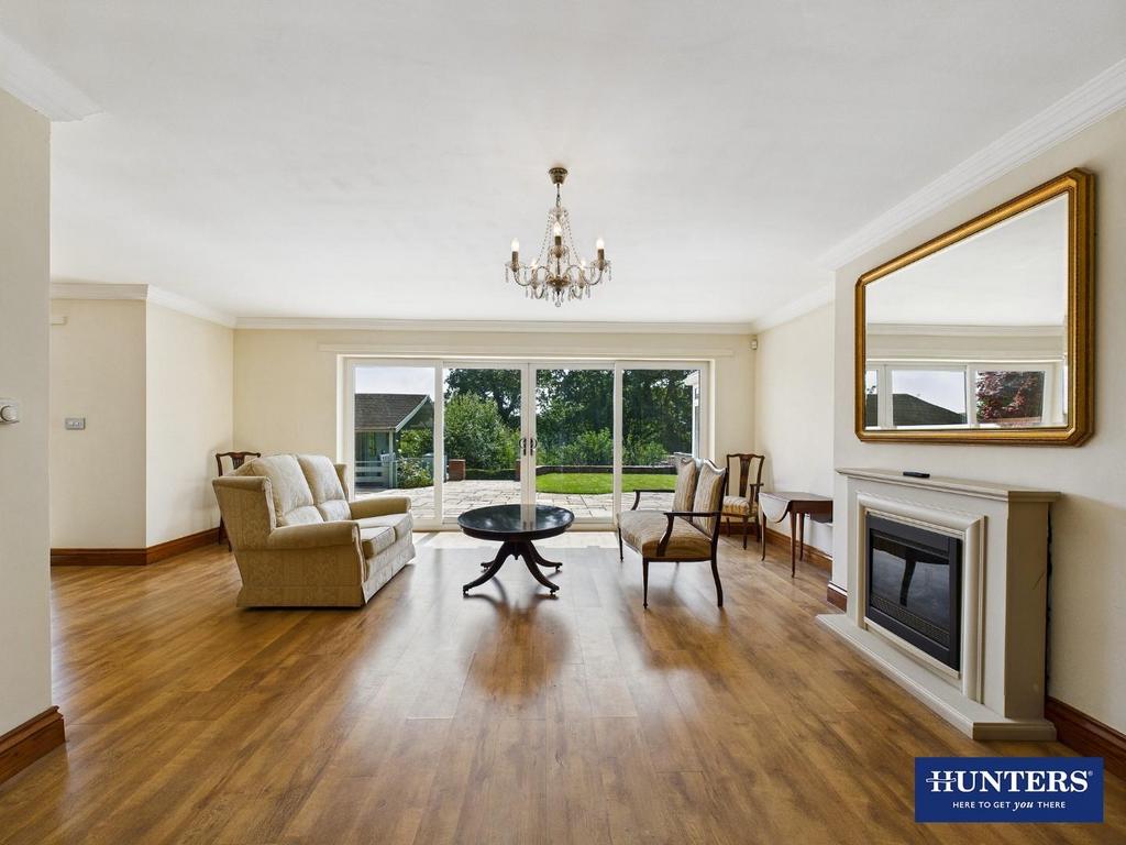 Living &amp; Dining Room