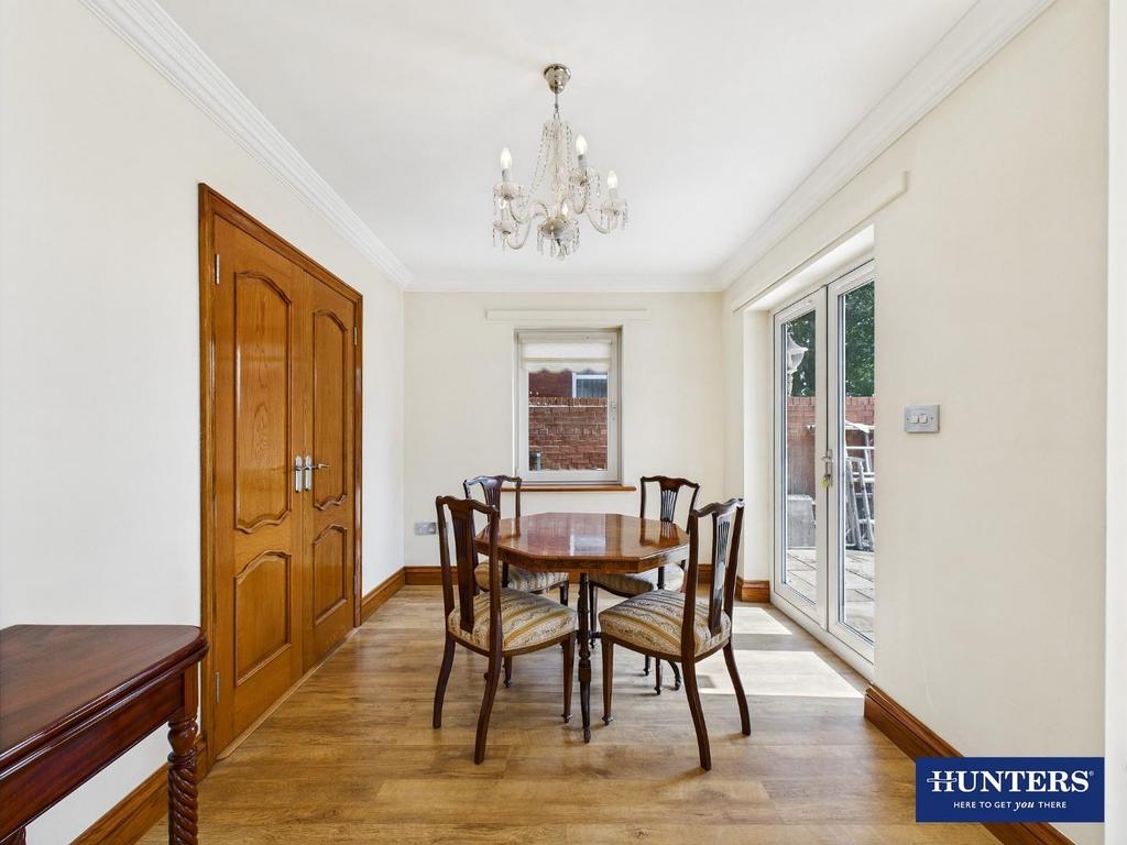 Living &amp; Dining Room