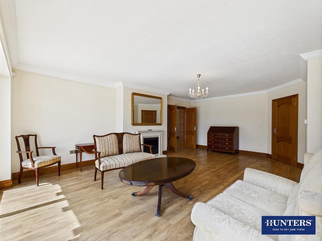 Living &amp; Dining Room