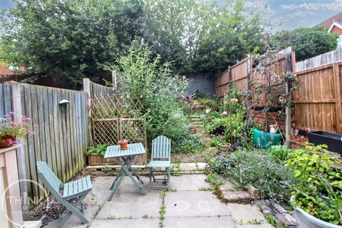 2 bedroom semi-detached house for sale, Elderflower Mews, Norwich NR5