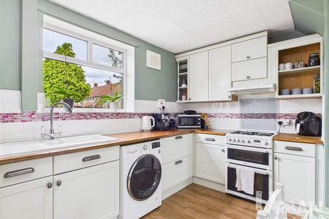 3 bedroom house for sale, Caledon Close, Hull