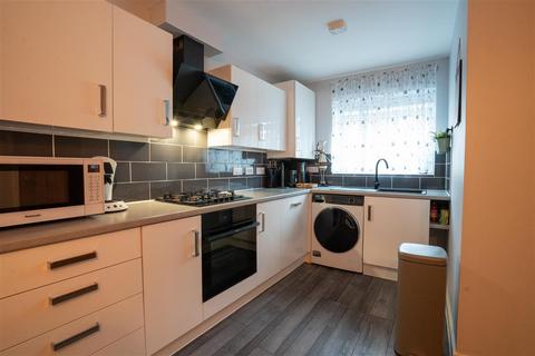 7 Bartons Way, Birmingham, B19 2LJ
