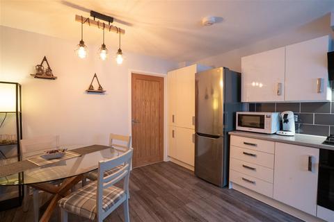 7 Bartons Way, Birmingham, B19 2LJ