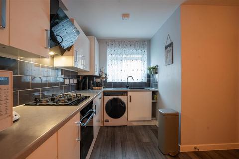 7 Bartons Way, Birmingham, B19 2LJ