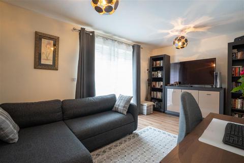 7 Bartons Way, Birmingham, B19 2LJ