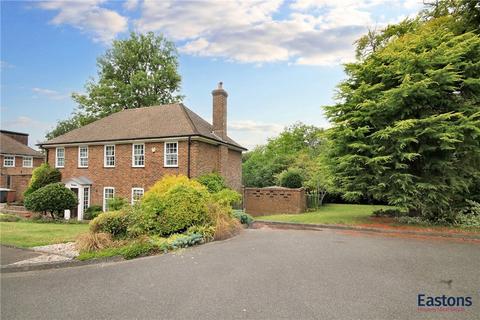 4 bedroom detached house for sale, Elmshorn, Surrey KT17