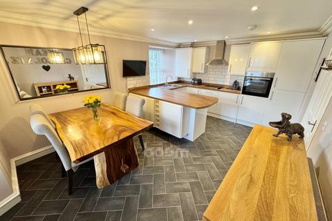 29 Braehead, Beith, KA15 1EF