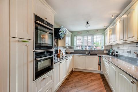 4 bedroom detached house for sale, Priestley Drive, Larkfield
