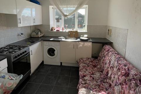 undefined, Haywards, AVELEY
