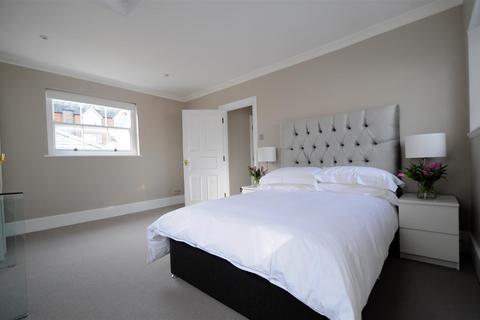 1 bedroom flat to rent, 276 High Street, Guildford GU1