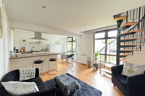 1 bedroom duplex for sale, Crystal House, Withington Road, Whalley Range