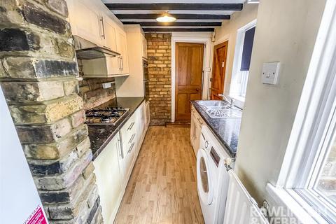 undefined, Walton Road, West Molesey KT8