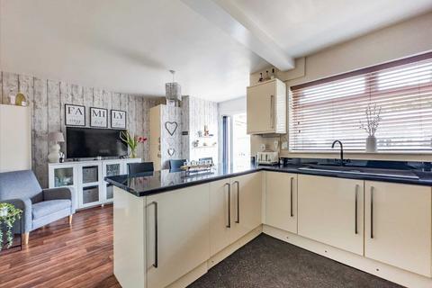 undefined, Horner Crescent, Batley