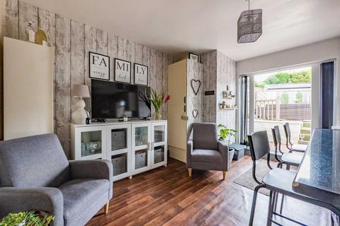 undefined, Horner Crescent, Batley